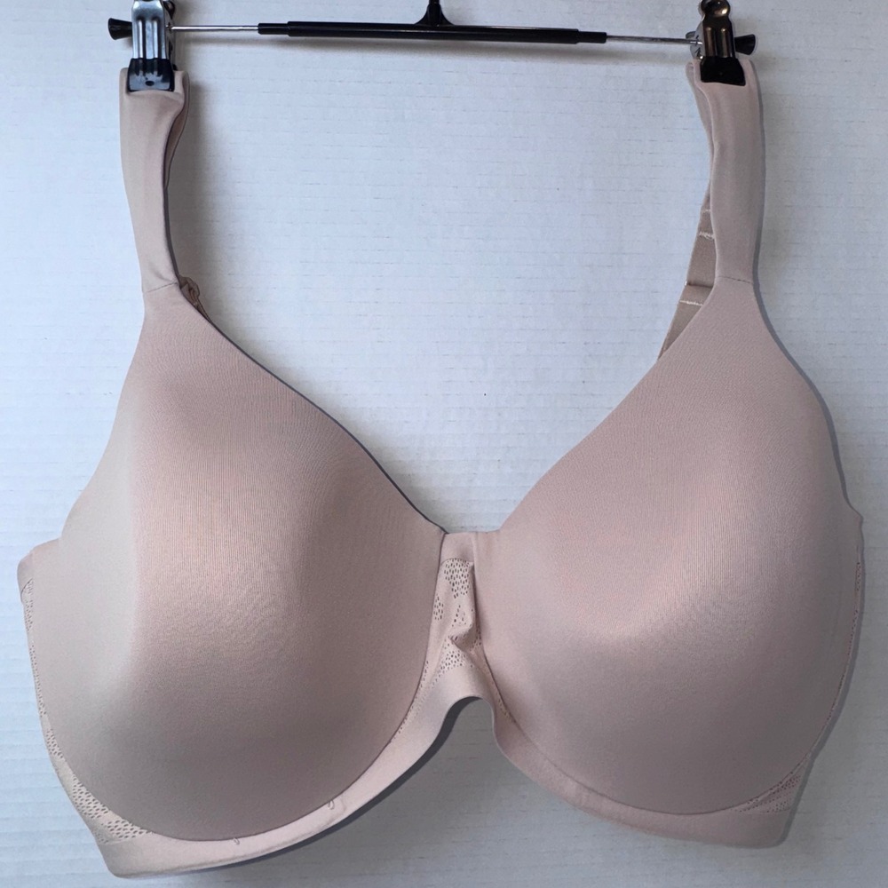 Bali One Smooth U Ultra Light Bra Women 36DD Nude Underwire DG4580 Full Coverage